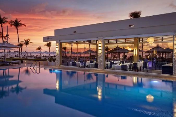 elements_restaurant_bucuti_and_tara