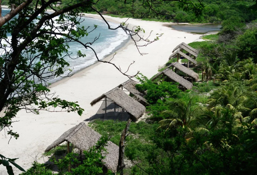 MORGAN'S ROCK ECO-LODGE 2 Morgans_rock_eco_lodge
