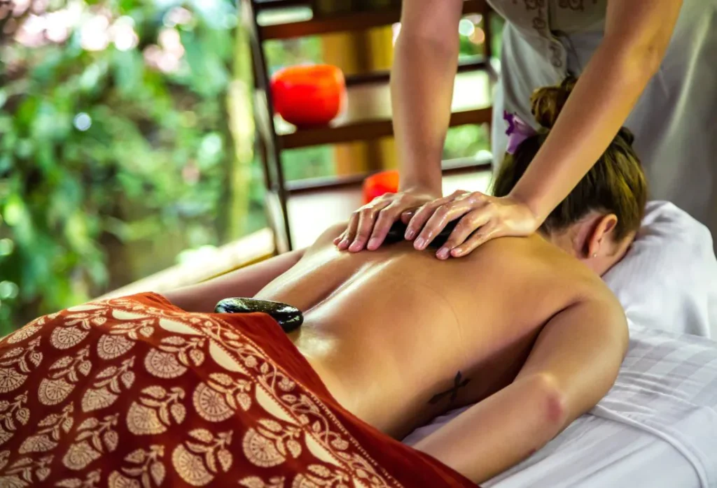 nayara_tented_camp_massage