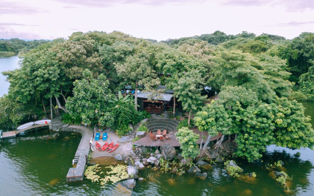 Jicaro_Island