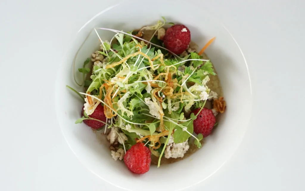Hermitage_Bay_dining