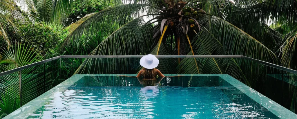 amilla_resort_maldives_book_with_ownia_Collection