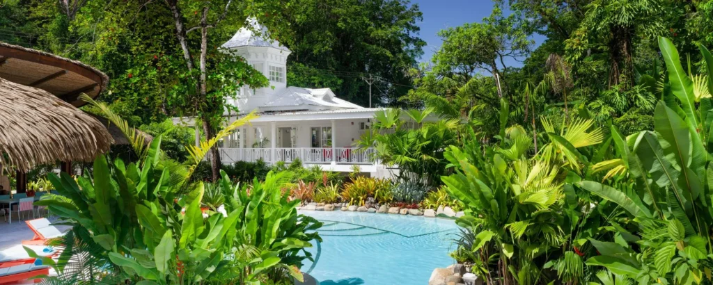 Aguas_Claras_Costa_Rica