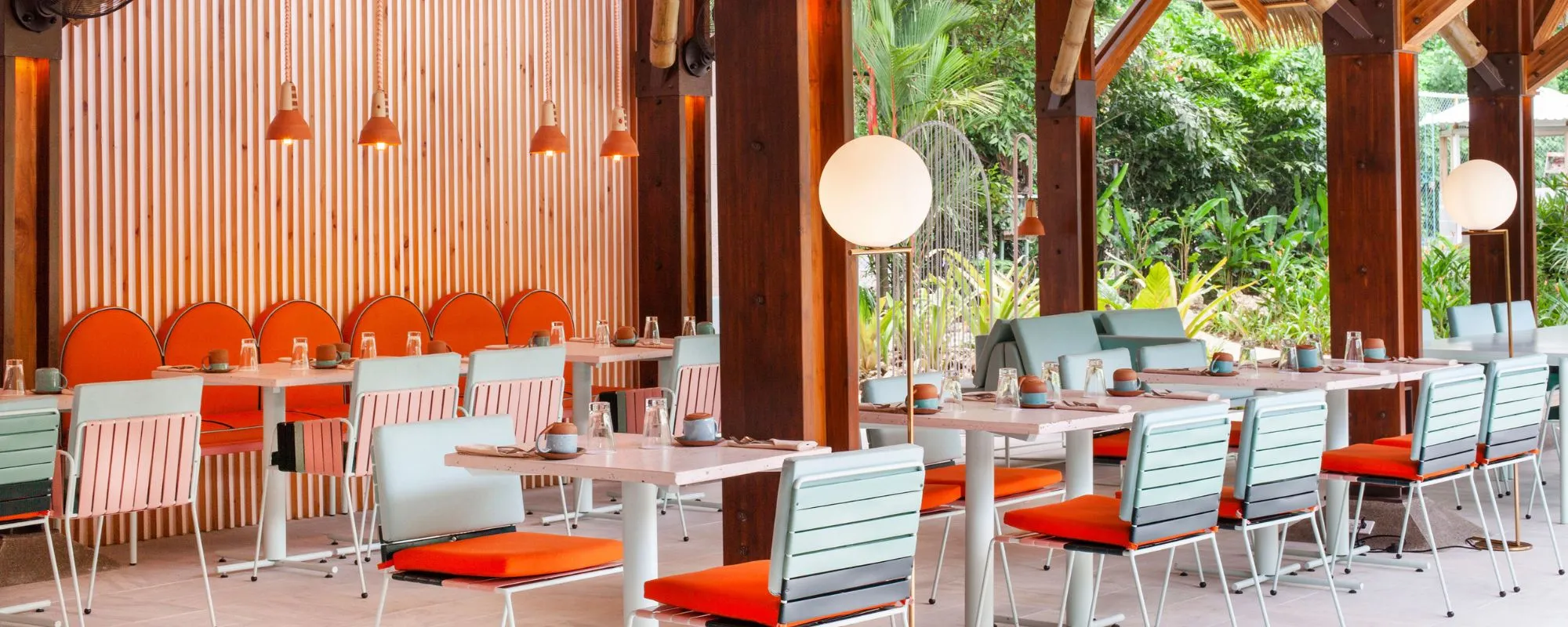 Aguas_Claras_Costa_Rica_dining