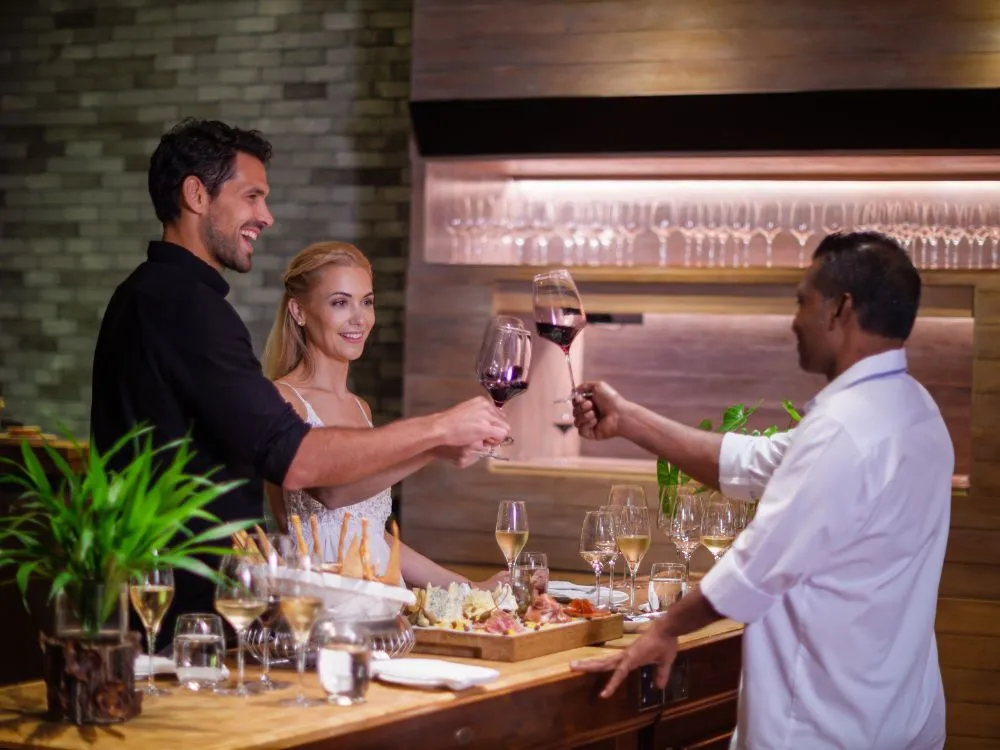 wine_tasting_in_the_maldives