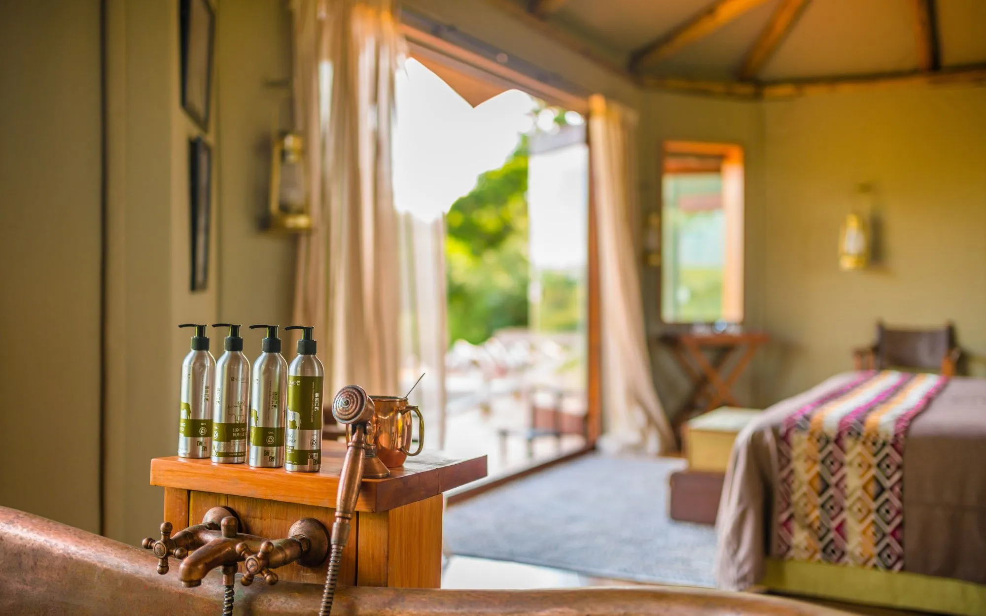 salas_camp_luxury_african_safari