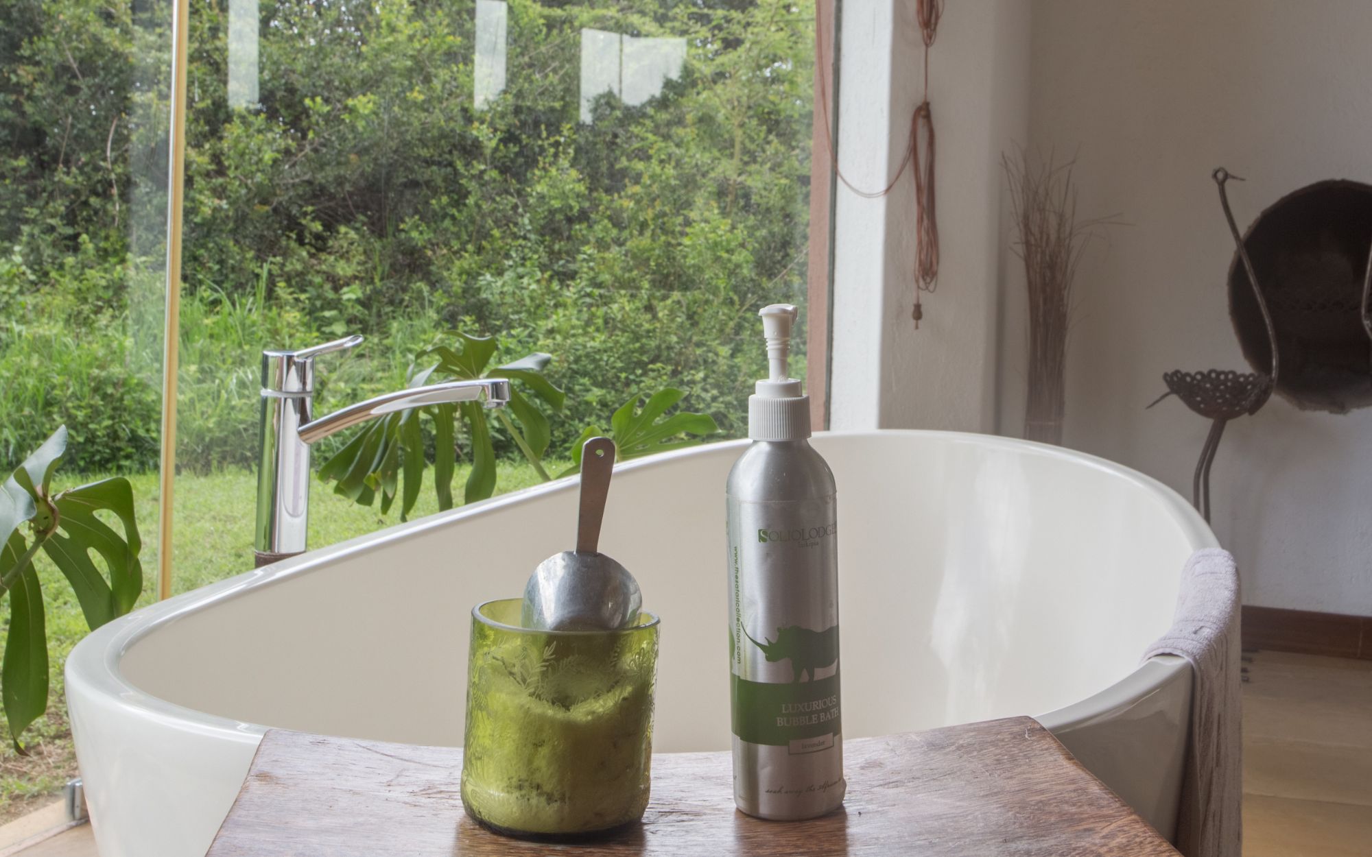 Solio_lodge_african_safari_hotel_room