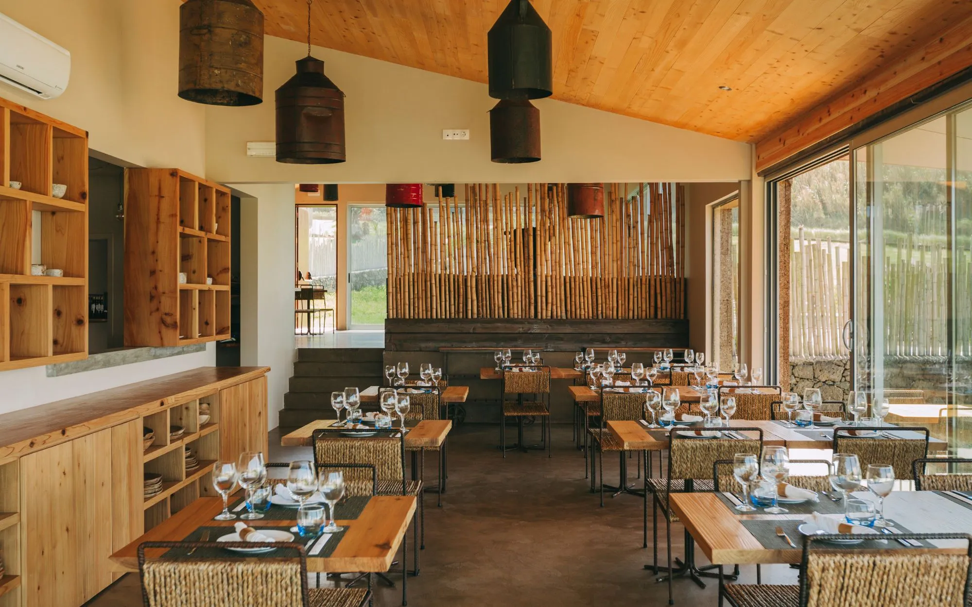 Santa_Barbara_Azores_dining