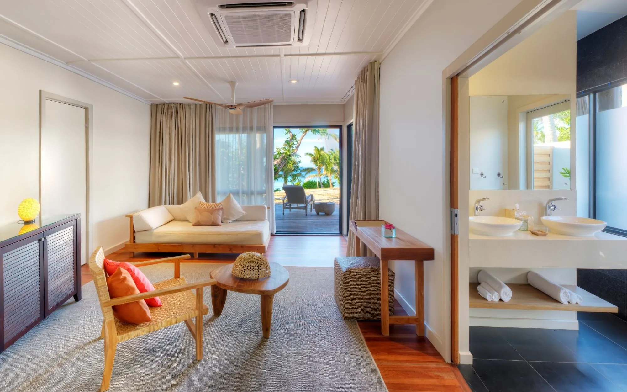 Vomo_island_fiji_villas