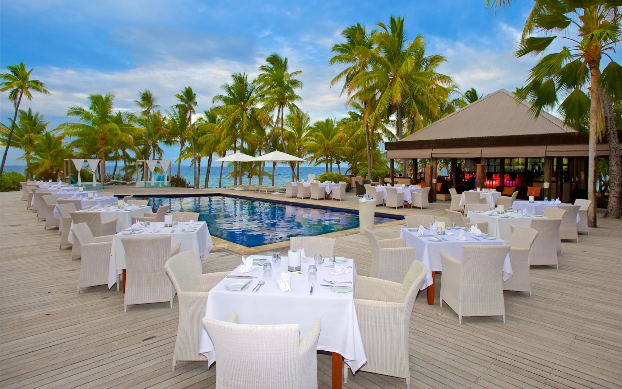 Vomo_island_fiji_restaurant