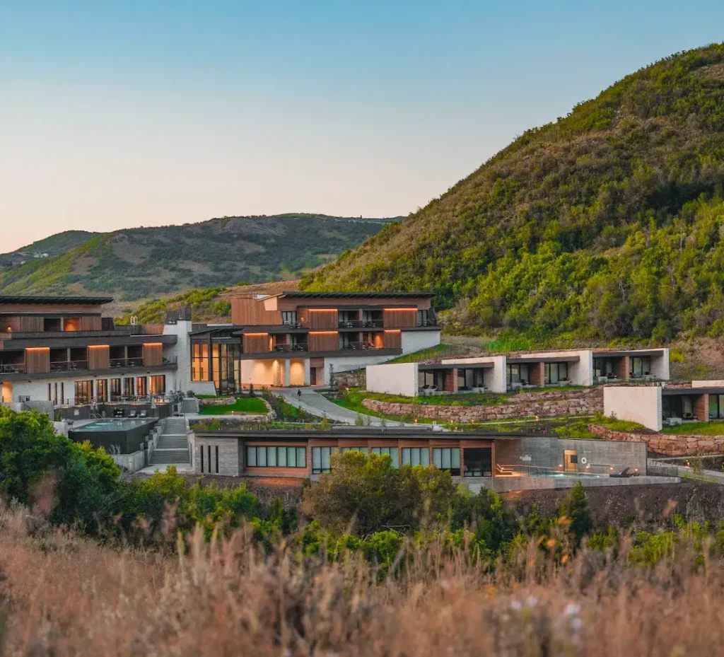 the_lodge_at_blue_sky