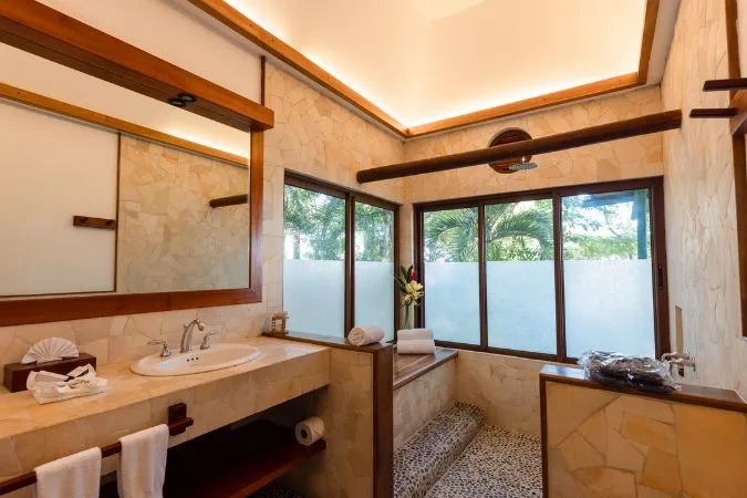 Lake_View_Junior_suite_Bolontiku