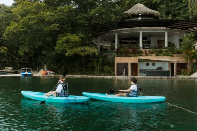 Kayaking_guatemala