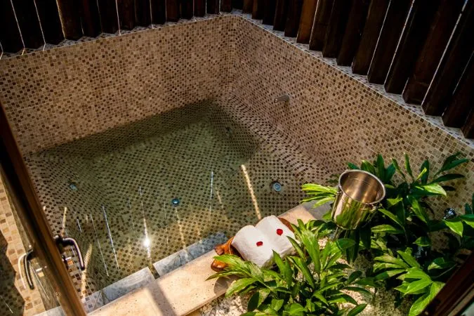 Lake_Breeze_suite_Bolontiku