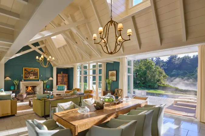 Huka_lodge_dining