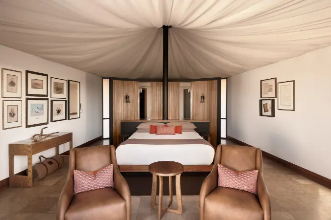 Longitude_131_rooms