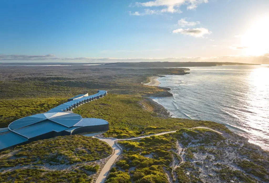 Southern_Ocean_Lodge