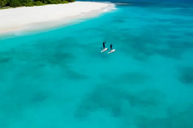 cousine_island_paddle_boarding