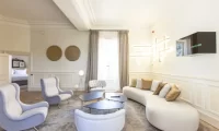 luxury_suite