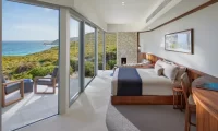 Southern_Ocean_Lodge