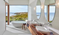 Southern_Ocean_Lodge