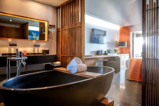 Christopher_hotel_rooms