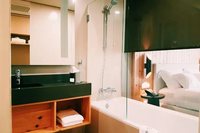 pedras_do_mar_bathroom