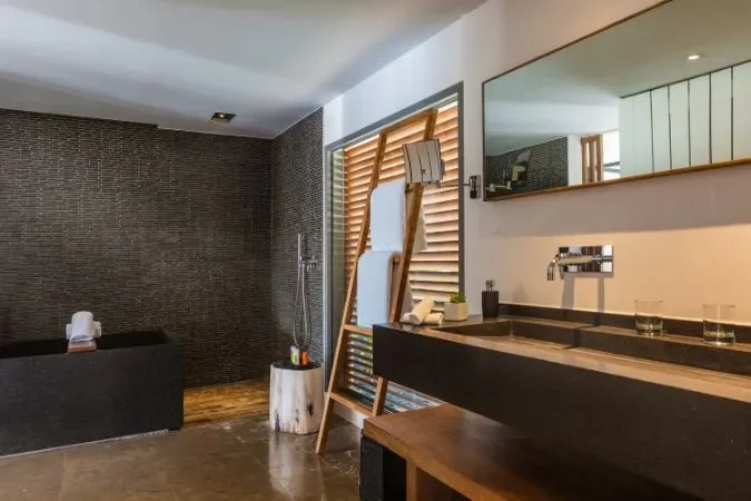 Christopher_hotel_rooms