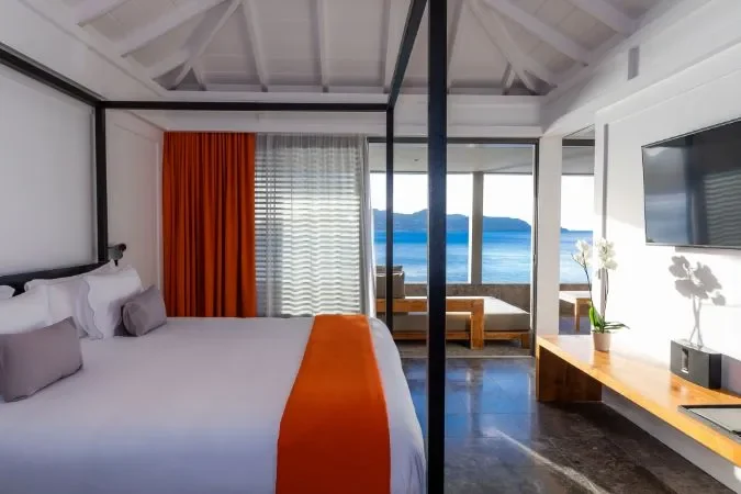 Christopher_hotel_rooms