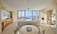 Southern_Ocean_Lodge
