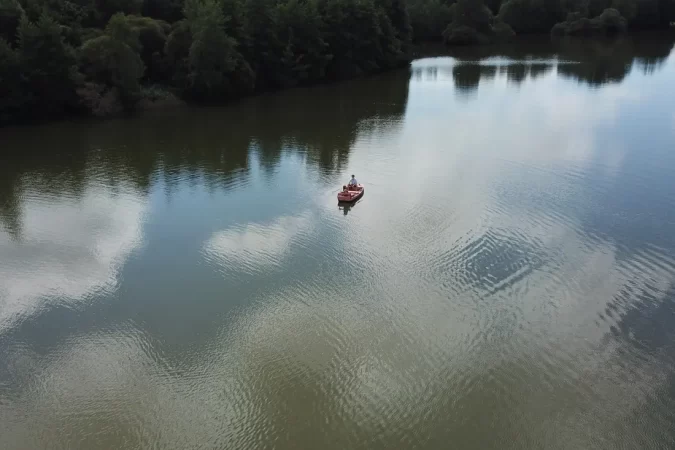 lake_south_france