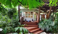 Aguas_Claras_Costa_Rica
