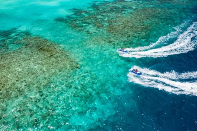waverunners_maldives