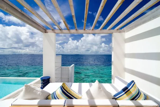Amilla_maldives_reef_water_pool_villa