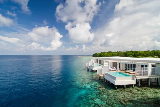 Amilla_maldives_reef_water_pool_villa