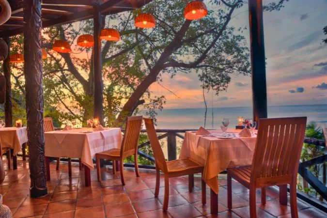 Anse_Chastanet_treehouse_restaurant