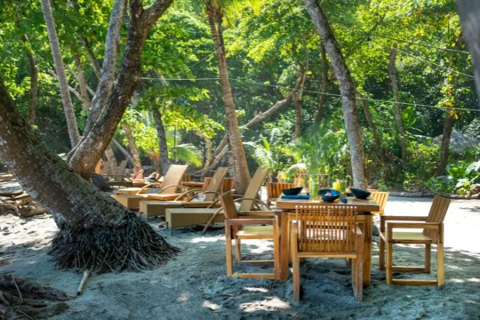 dining_arenas_del_mar_Costa_rica