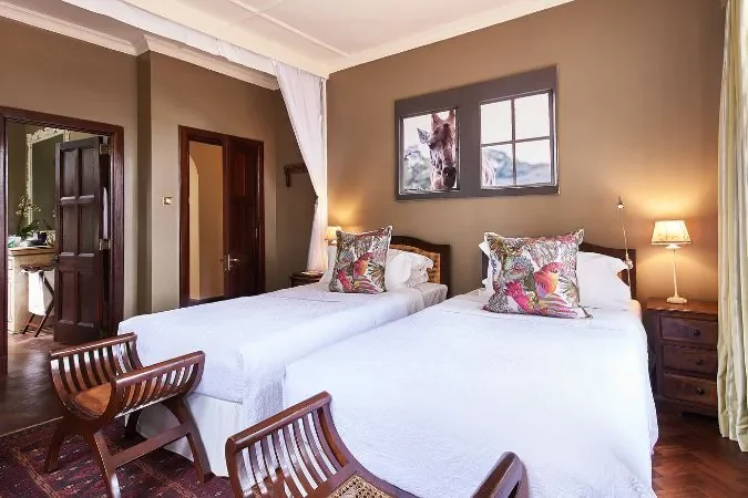 giraffe_manor_rooms