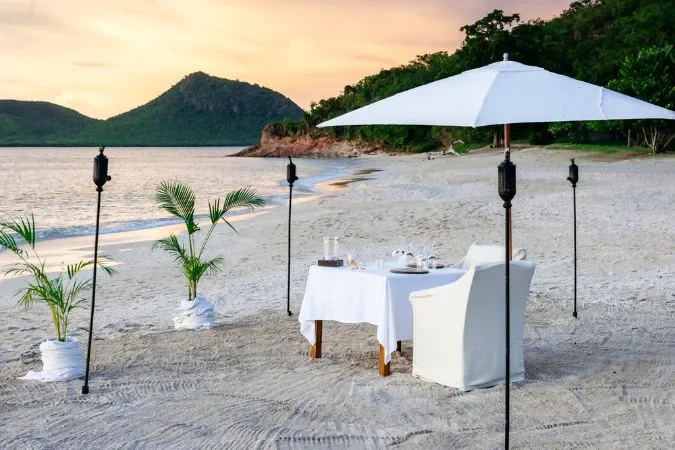 hermitage_bay_romantic_dinner
