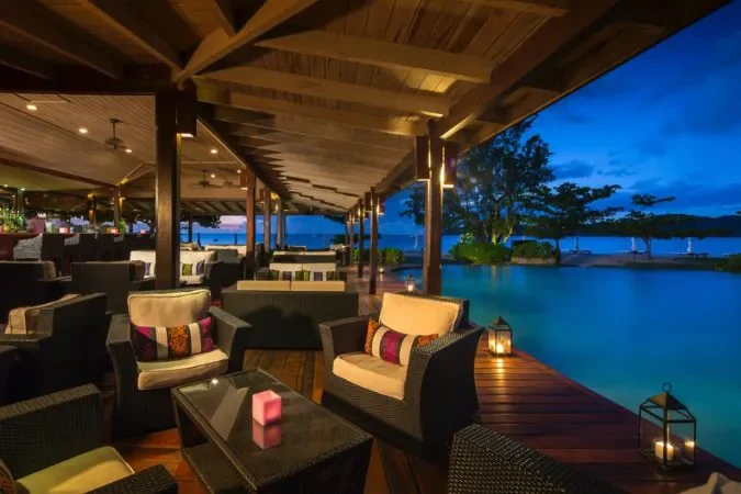 hermitage_bay_dine_by_the_pool