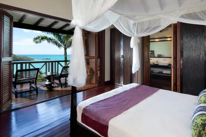 Hemitage_Bay_Hillside_Pool_Suite