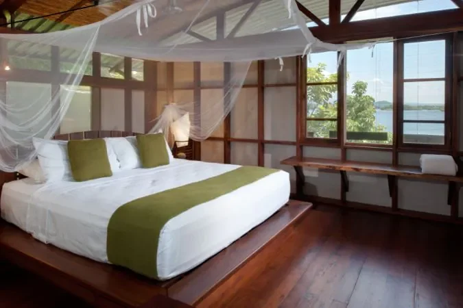 Jicaro_island_room