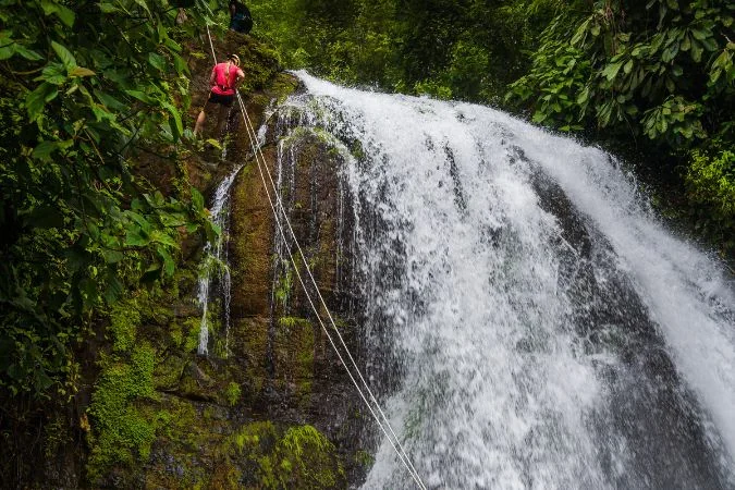 Waterfall_Rapelling_Costa_Rica