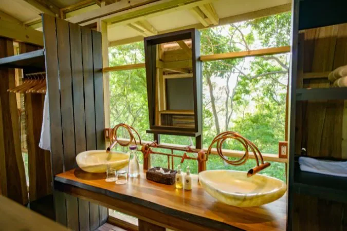 Morgans_Rock_Nicaragua_bungalows