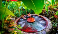 nayara_gardens_jacuzzi