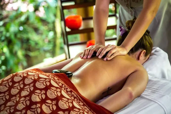 nayara_springs_massage