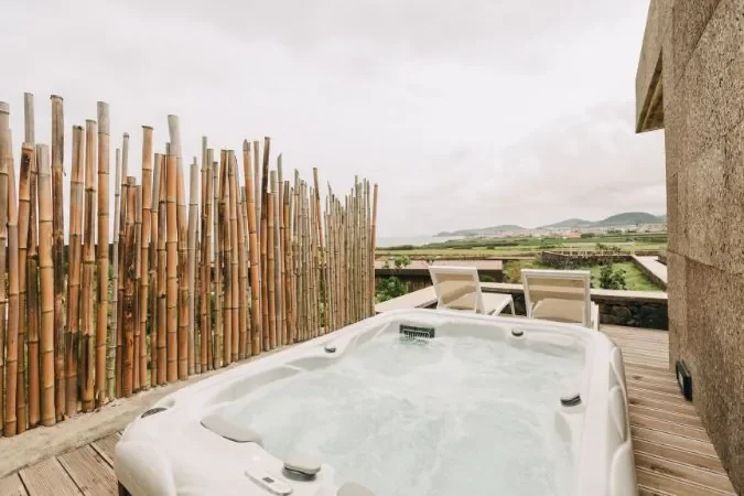 Santa_Barbara_Azores_jacuzzi