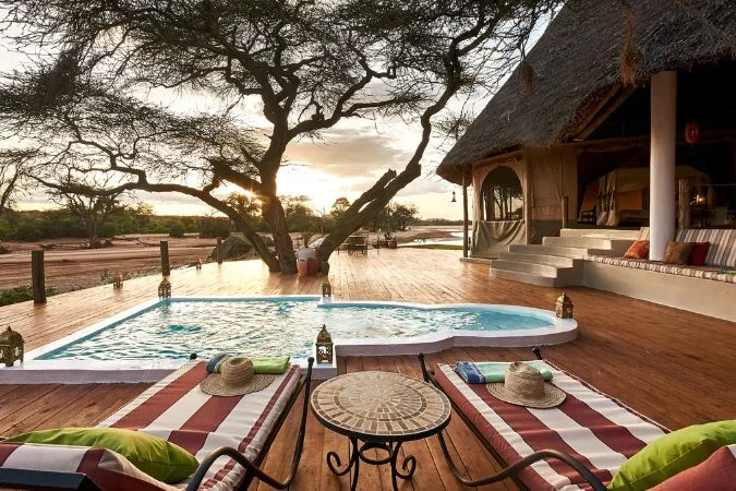 sasaab_family_tents