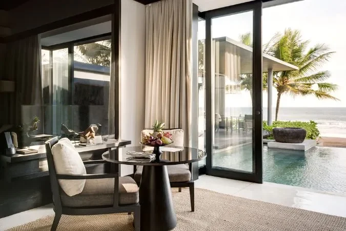 Soori_Bali_ocean_pool_villa