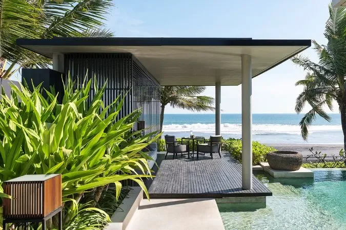 Soori_Bali_ocean_pool_villa